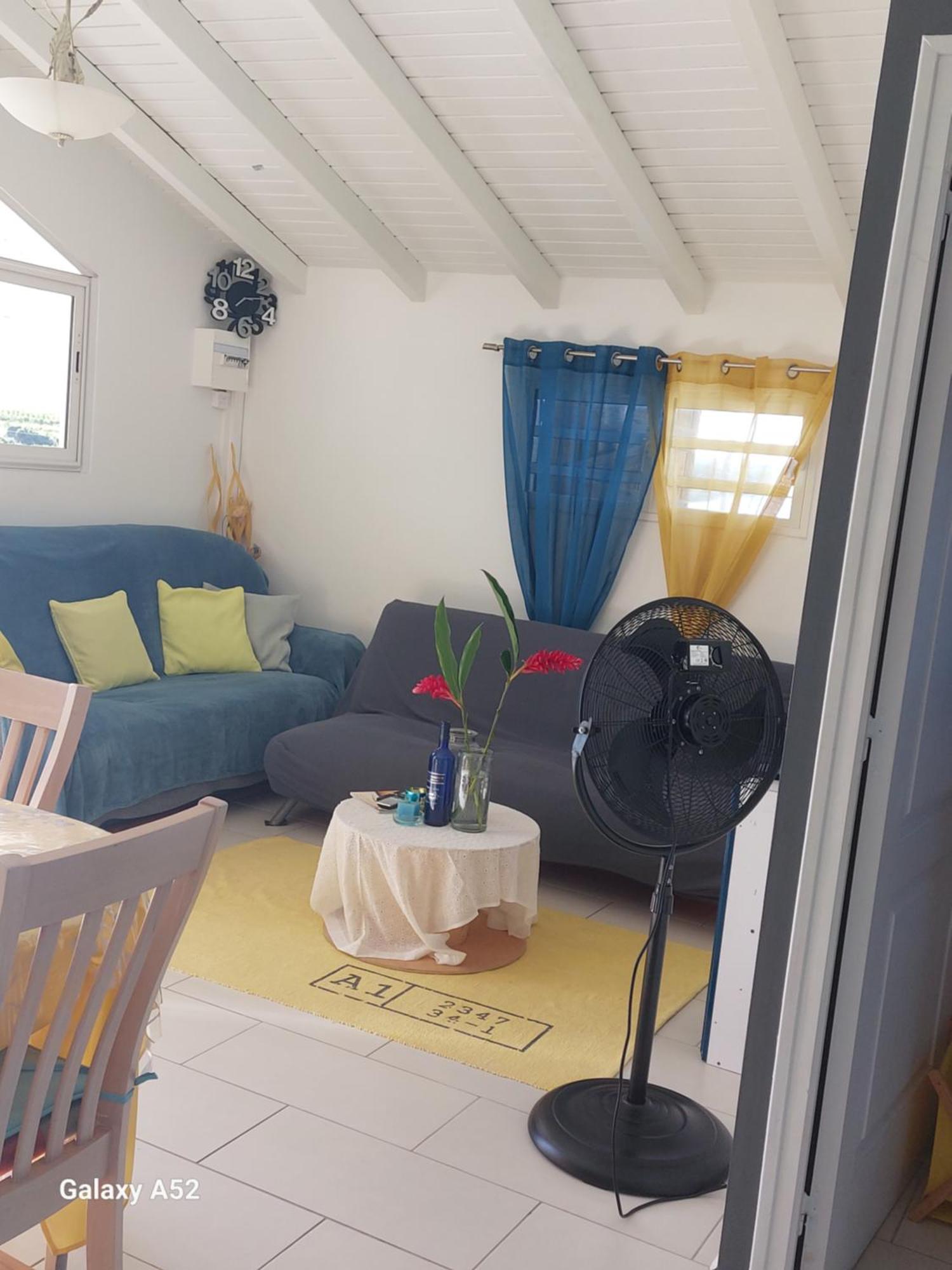 Haut De Villa Agreable Et Paisible Climatise, Wifi Anse-Bertrand Exteriér fotografie