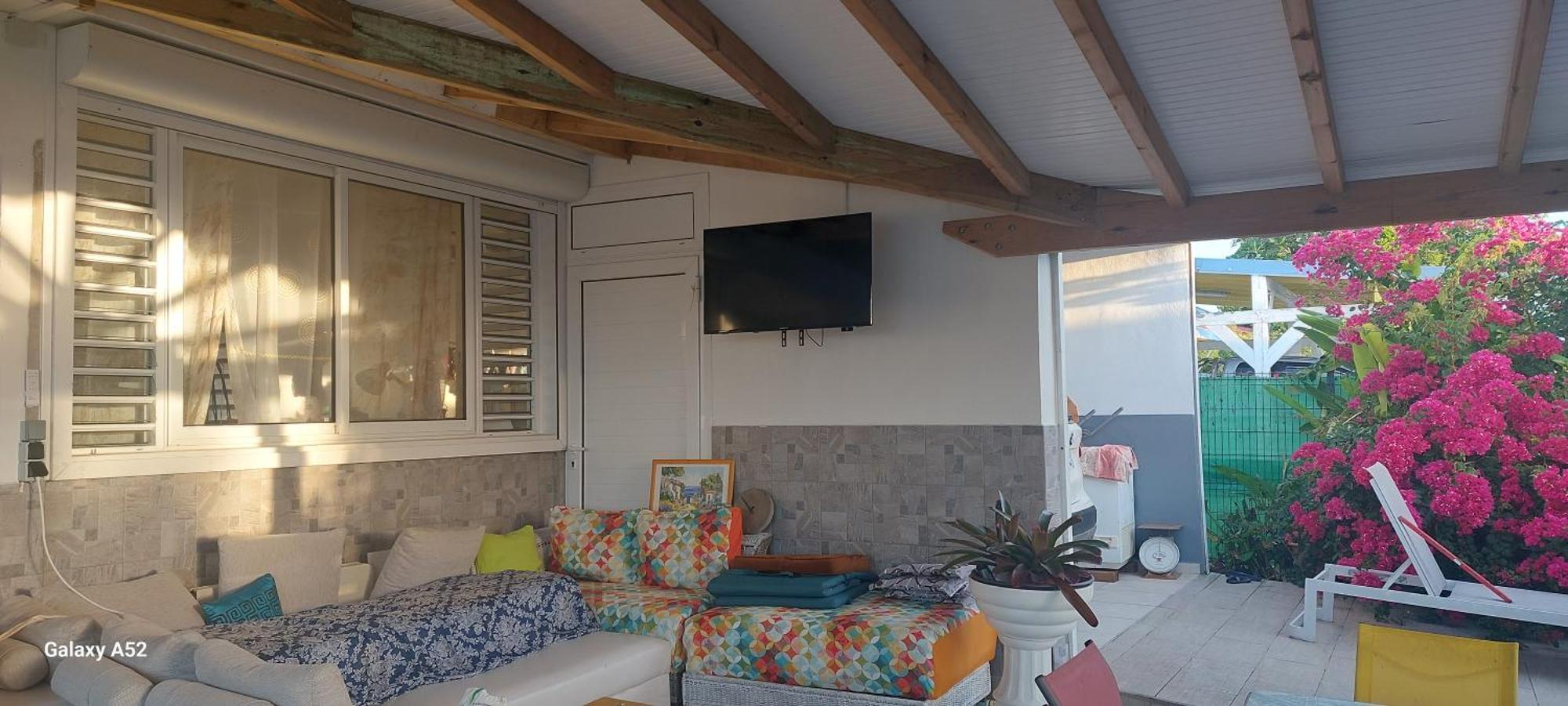 Haut De Villa Agreable Et Paisible Climatise, Wifi Anse-Bertrand Exteriér fotografie