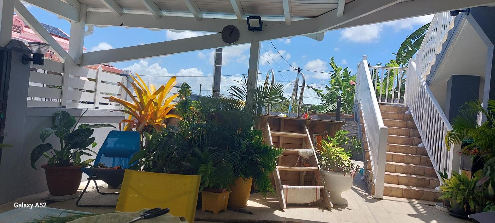 Haut De Villa Agreable Et Paisible Climatise, Wifi Anse-Bertrand Exteriér fotografie